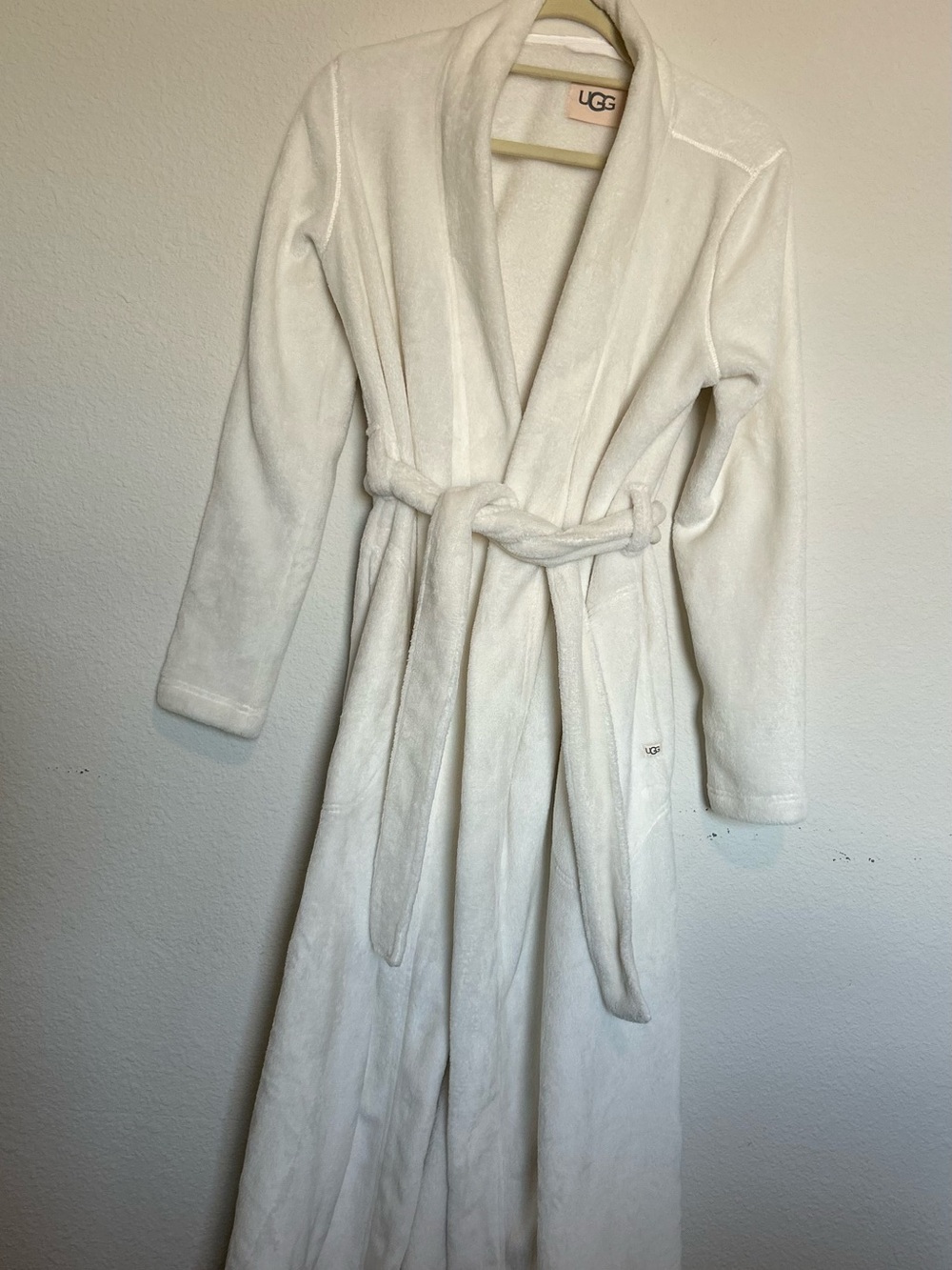 UGG Women's Cream Plush Shawl-Collar Tie-Waist Robe